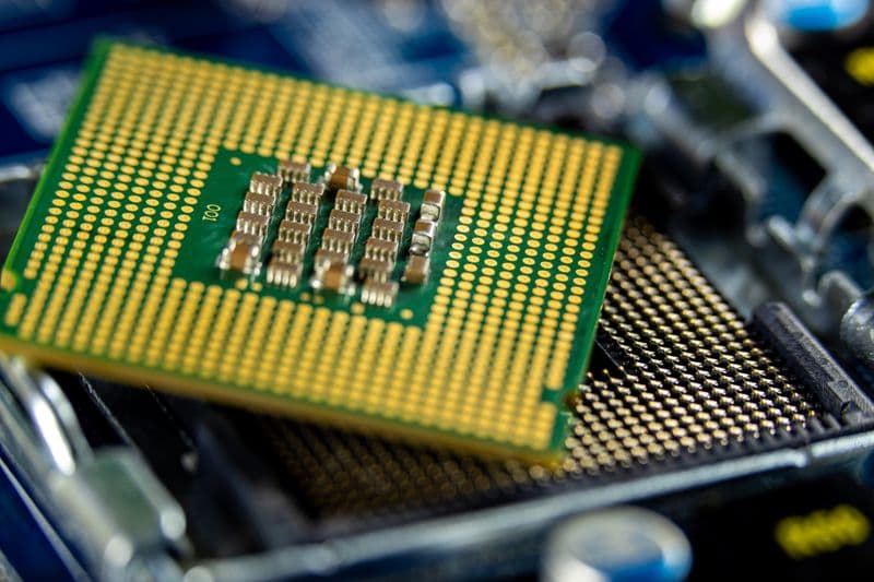 Intel Core i5-12400F 2.5GHz Processor (Pre-owned)